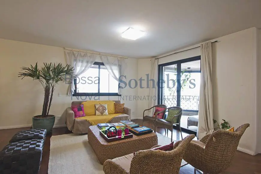 Foto 4 de Apartamento com 4 Quartos para alugar, 310m² em Alto de Pinheiros, São Paulo