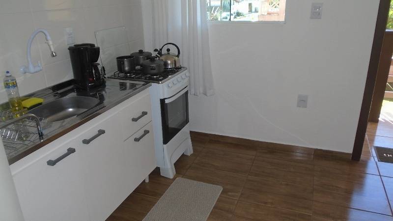 Foto 2 de Apartamento com 1 Quarto para alugar, 50m² em Barra da Lagoa, Florianópolis