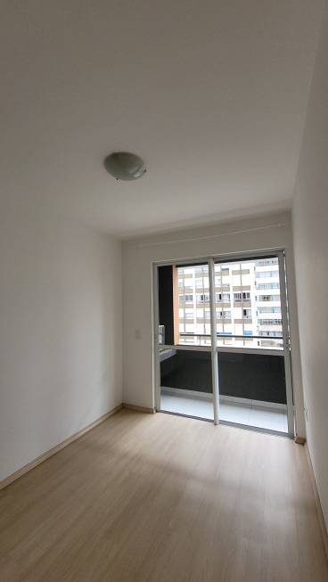 Foto 5 de Apartamento com 1 Quarto para alugar, 39m² em Centro, Curitiba
