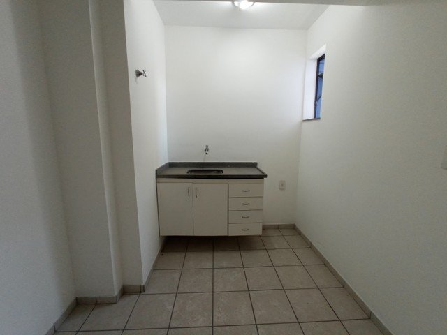 Foto 4 de Apartamento com 1 Quarto para alugar, 41m² em Centro, Juiz de Fora