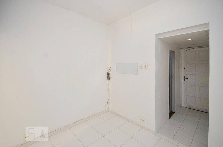 Foto 3 de Apartamento com 1 Quarto para alugar, 23m² em Centro, Niterói