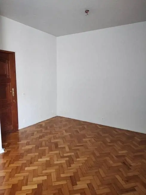 Foto 1 de Apartamento com 1 Quarto para alugar, 69m² em Copacabana, Rio de Janeiro