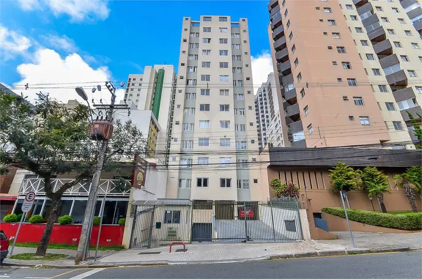 Foto 1 de Apartamento com 1 Quarto à venda, 18m² em Cristo Rei, Curitiba