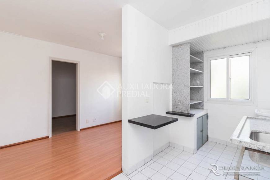 Foto 5 de Apartamento com 1 Quarto para alugar, 34m² em Humaitá, Porto Alegre