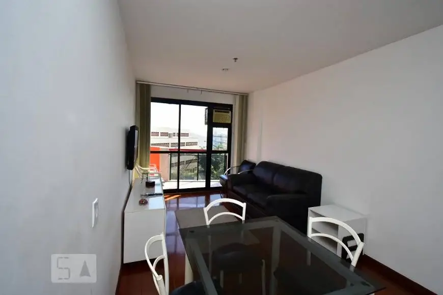 Foto 1 de Apartamento com 1 Quarto para alugar, 50m² em Ingá, Niterói