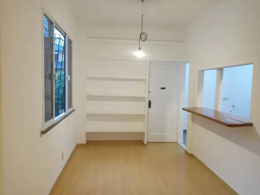 Foto 2 de Apartamento com 1 Quarto para alugar, 52m² em Jardim Botânico, Rio de Janeiro