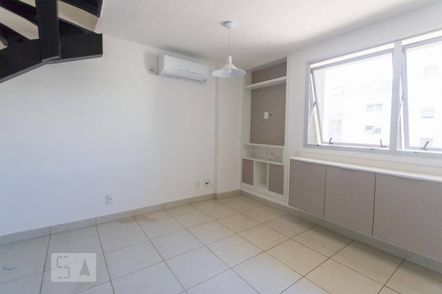 Foto 1 de Apartamento com 1 Quarto para alugar, 55m² em Lago Norte, Brasília