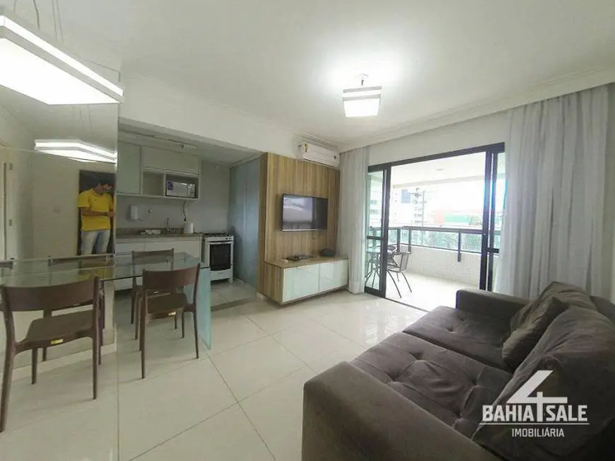 Foto 1 de Apartamento com 1 Quarto à venda, 54m² em Paralela, Salvador