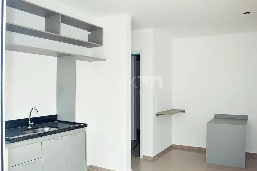 Foto 1 de Apartamento com 1 Quarto para alugar, 34m² em Recreio Dos Bandeirantes, Rio de Janeiro