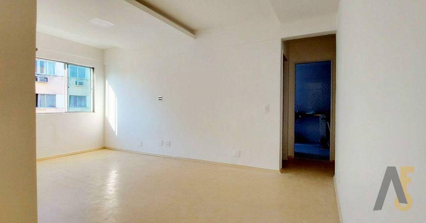 Foto 2 de Apartamento com 1 Quarto à venda, 59m² em Tanque, Rio de Janeiro