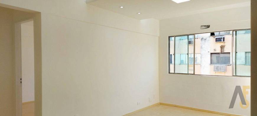 Foto 3 de Apartamento com 1 Quarto à venda, 59m² em Tanque, Rio de Janeiro