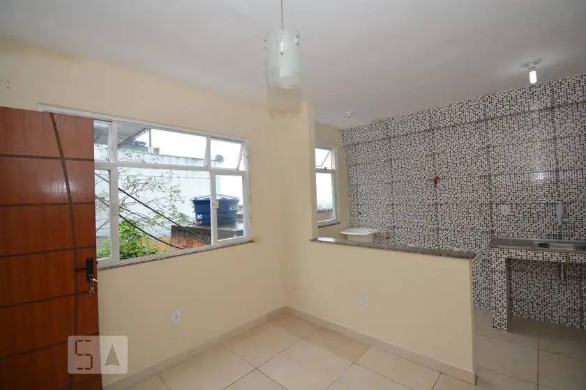 Foto 3 de Apartamento com 1 Quarto para alugar, 33m² em  Vila Valqueire, Rio de Janeiro
