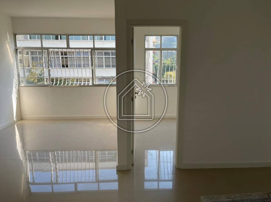 Foto 1 de Apartamento com 2 Quartos à venda, 70m² em Boa Viagem, Niterói