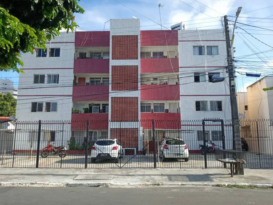 Foto 1 de Apartamento com 2 Quartos à venda, 38m² em Boa Viagem, Recife