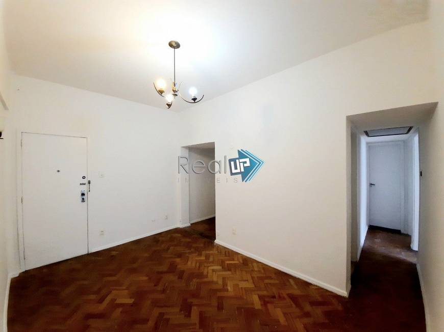 Foto 2 de Apartamento com 2 Quartos para alugar, 60m² em Botafogo, Rio de Janeiro