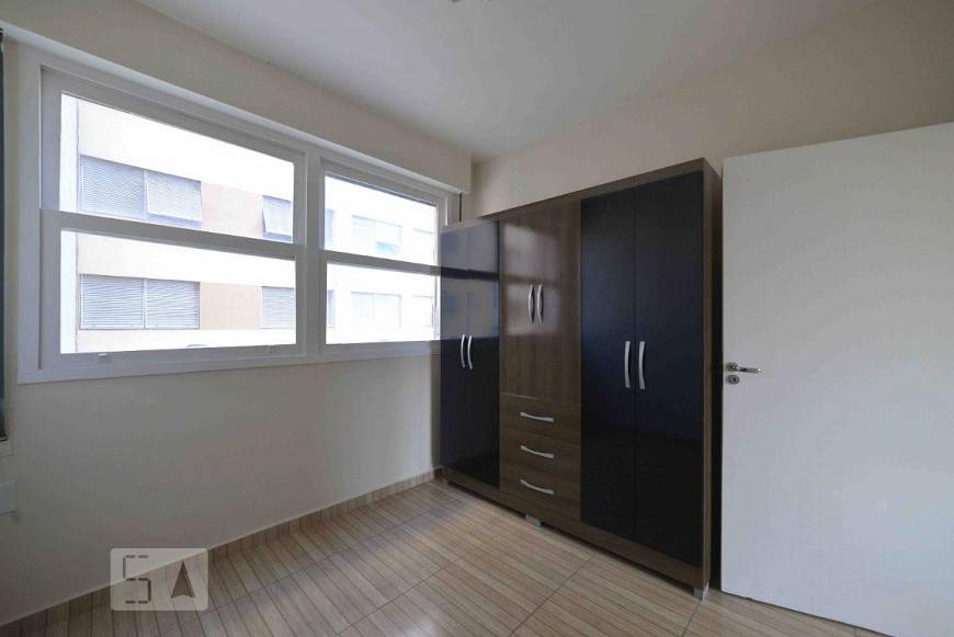 Foto 5 de Apartamento com 2 Quartos para alugar, 52m² em Cambuci, São Paulo