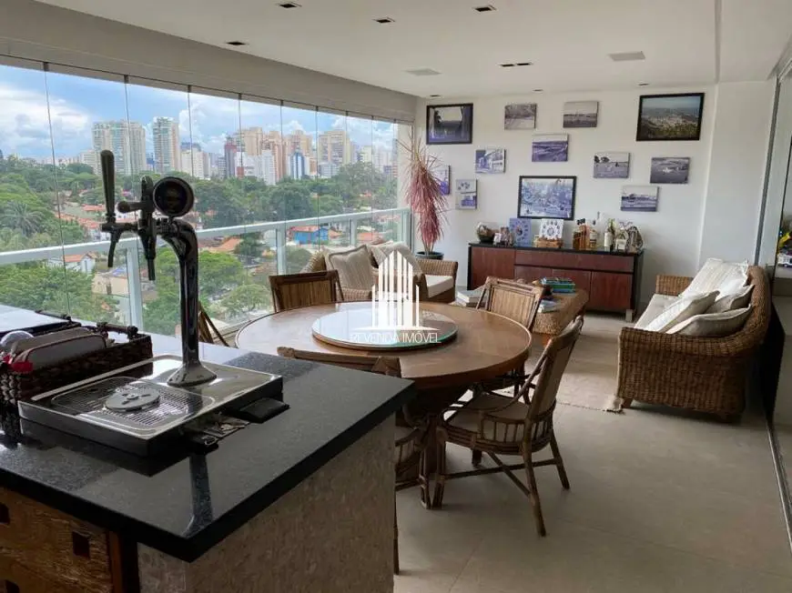 Foto 3 de Apartamento com 2 Quartos para venda ou aluguel, 180m² em Campo Belo, São Paulo