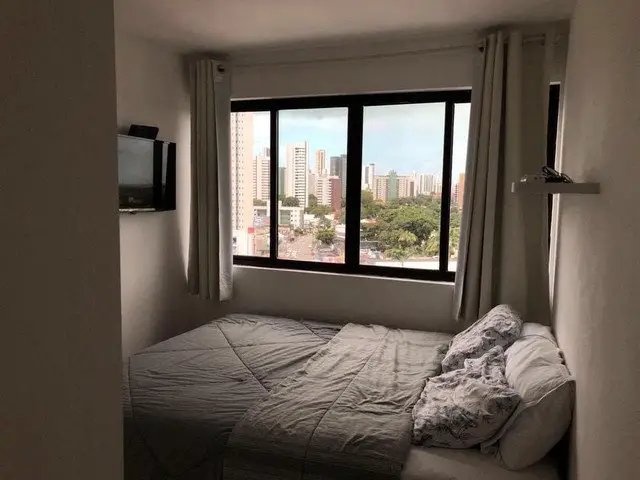 Foto 4 de Apartamento com 2 Quartos para alugar, 70m² em Casa Forte, Recife