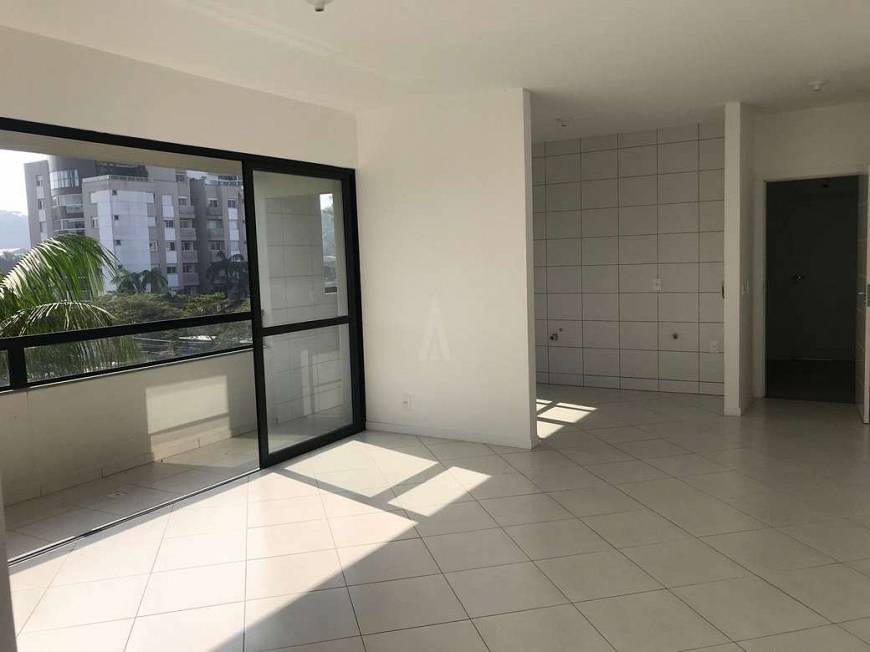 Foto 2 de Apartamento com 2 Quartos à venda, 90m² em Glória, Joinville