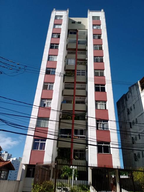 Foto 1 de Apartamento com 2 Quartos à venda, 67m² em Jardim Apipema, Salvador