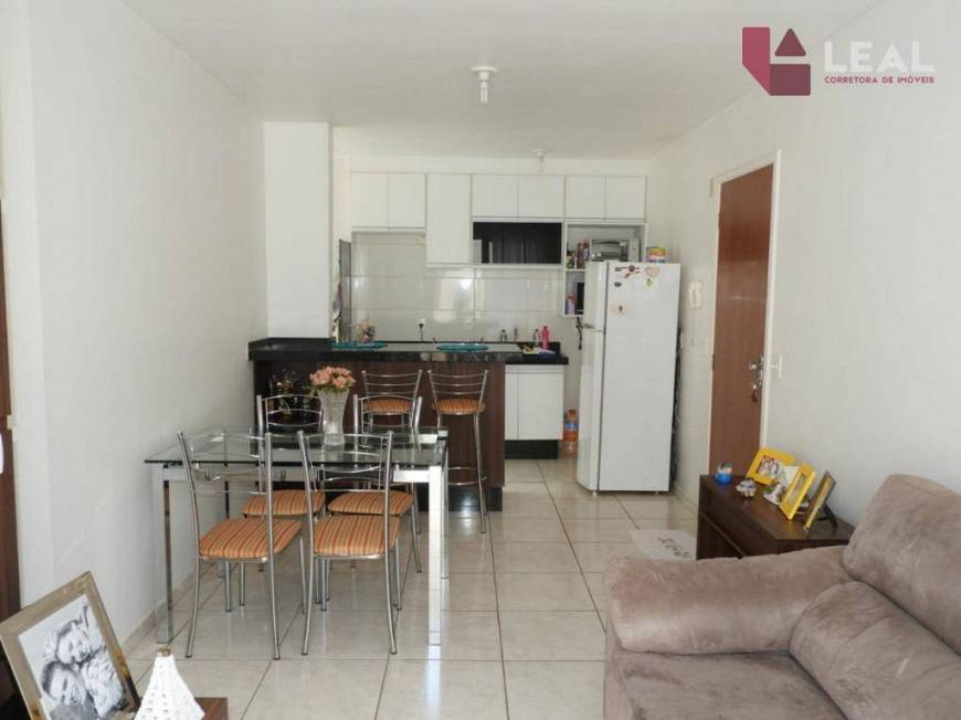 Foto 1 de Apartamento com 2 Quartos à venda, 49m² em Jardim Califórnia, Pouso Alegre