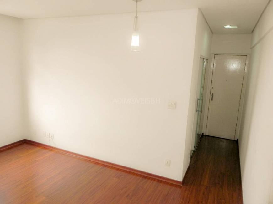 Foto 1 de Apartamento com 2 Quartos para alugar, 52m² em Lourdes, Belo Horizonte