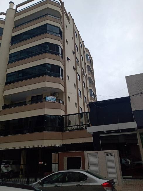Foto 2 de Apartamento com 2 Quartos para alugar, 80m² em Meia Praia, Itapema