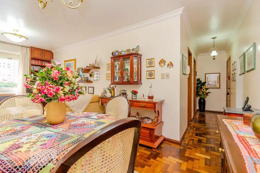 Foto 2 de Apartamento com 2 Quartos para alugar, 80m² em Menino Deus, Porto Alegre