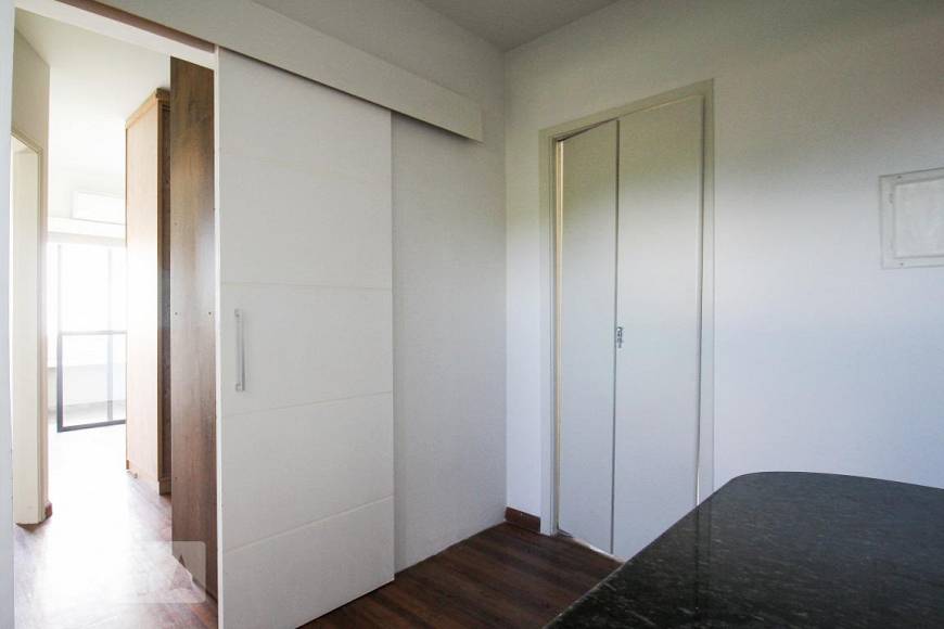 Foto 5 de Apartamento com 2 Quartos para alugar, 28m² em Moema, São Paulo