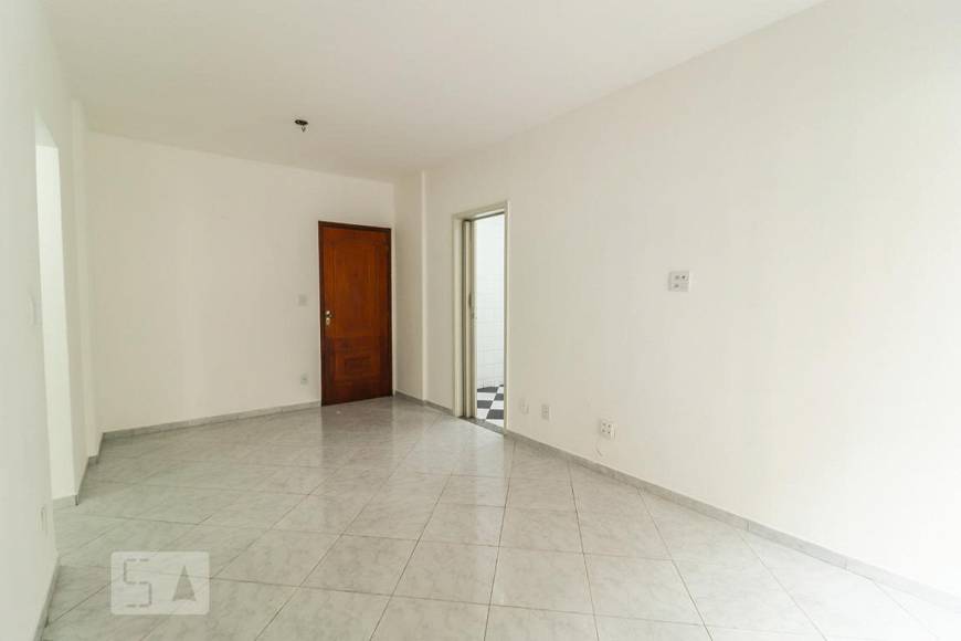 Foto 2 de Apartamento com 2 Quartos para alugar, 70m² em Pechincha, Rio de Janeiro
