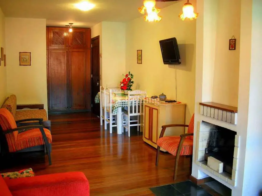Foto 3 de Apartamento com 2 Quartos à venda, 91m² em Planalto, Gramado