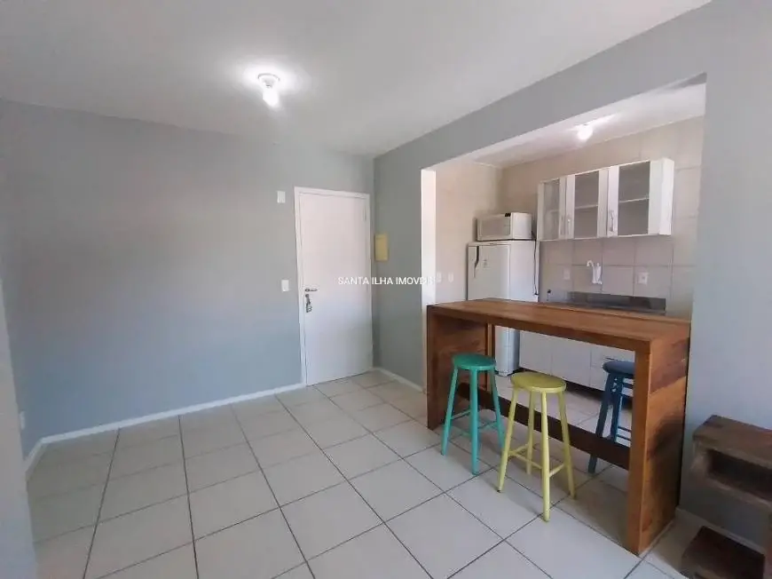 Foto 2 de Apartamento com 2 Quartos para alugar, 57m² em Ribeirão da Ilha, Florianópolis