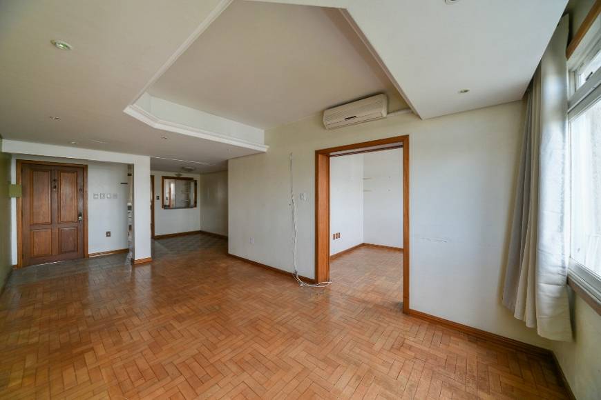 Foto 2 de Apartamento com 2 Quartos à venda, 107m² em Rio Branco, Porto Alegre