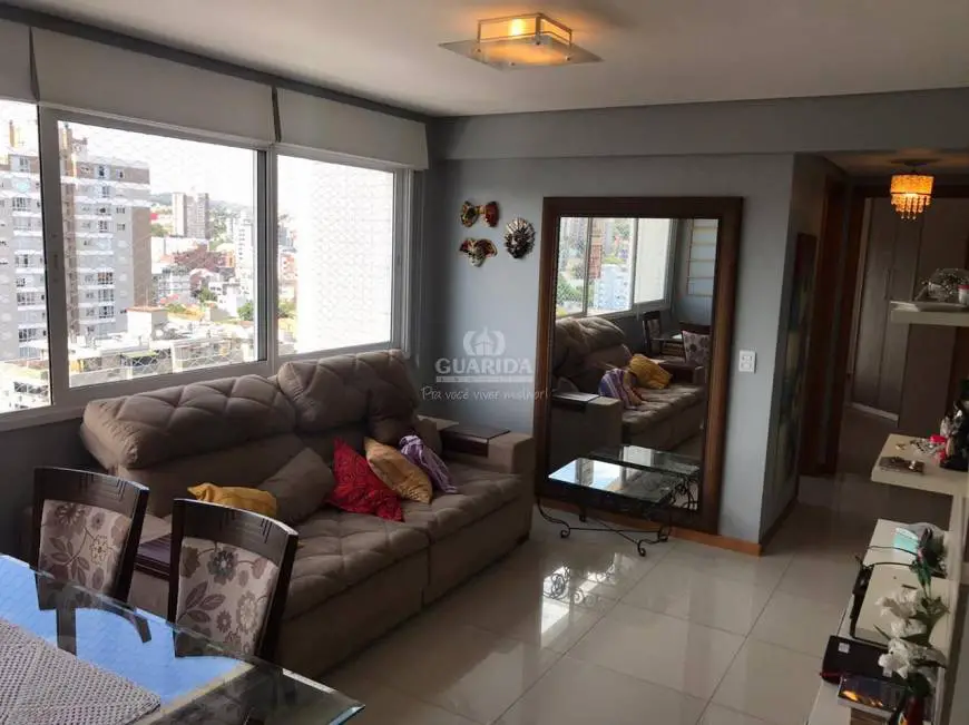 Foto 1 de Apartamento com 2 Quartos para alugar, 63m² em Santana, Porto Alegre