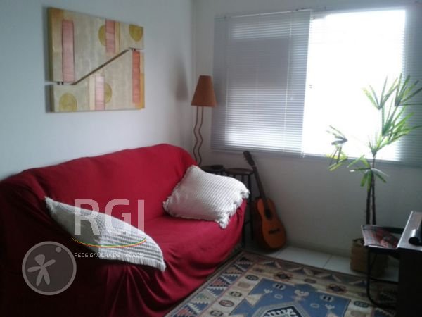 Foto 3 de Apartamento com 2 Quartos à venda, 41m² em Sarandi, Porto Alegre