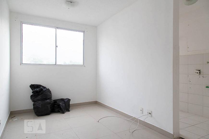 Foto 2 de Apartamento com 2 Quartos para alugar, 60m² em Vargem Pequena, Rio de Janeiro