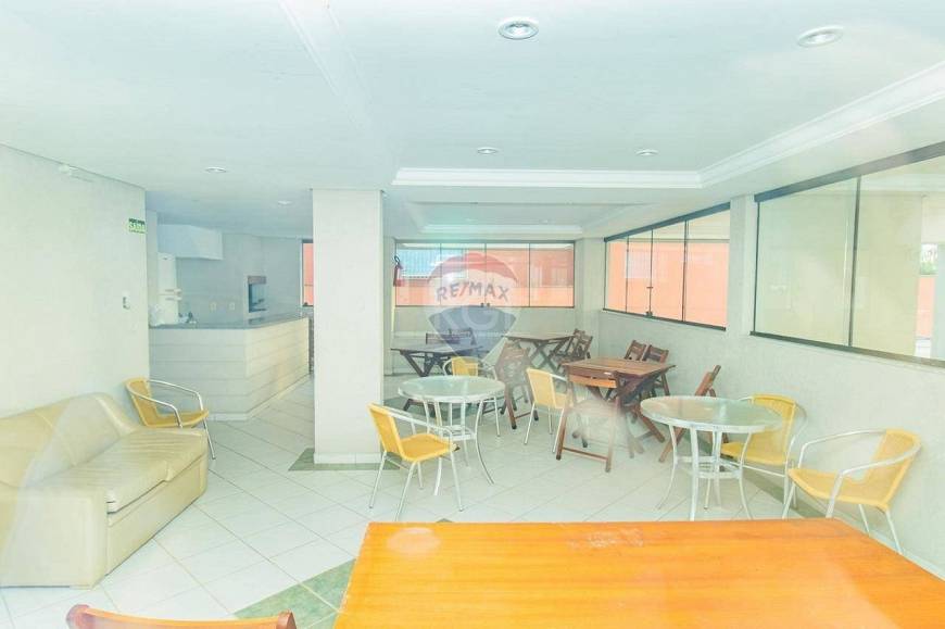 Foto 3 de Apartamento com 2 Quartos à venda, 71m² em Vila Jardim, Porto Alegre