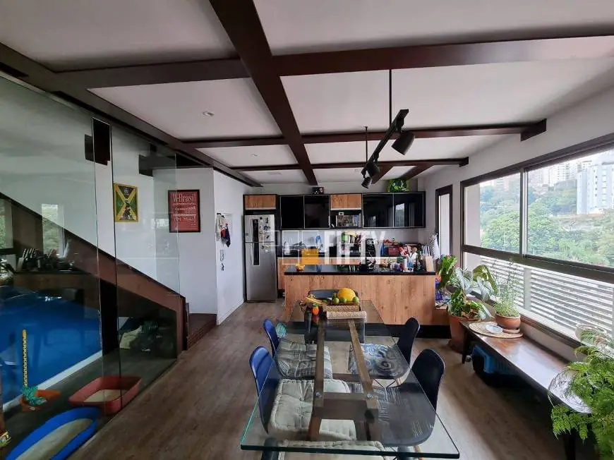 Foto 1 de Apartamento com 2 Quartos à venda, 133m² em Vila Madalena, São Paulo