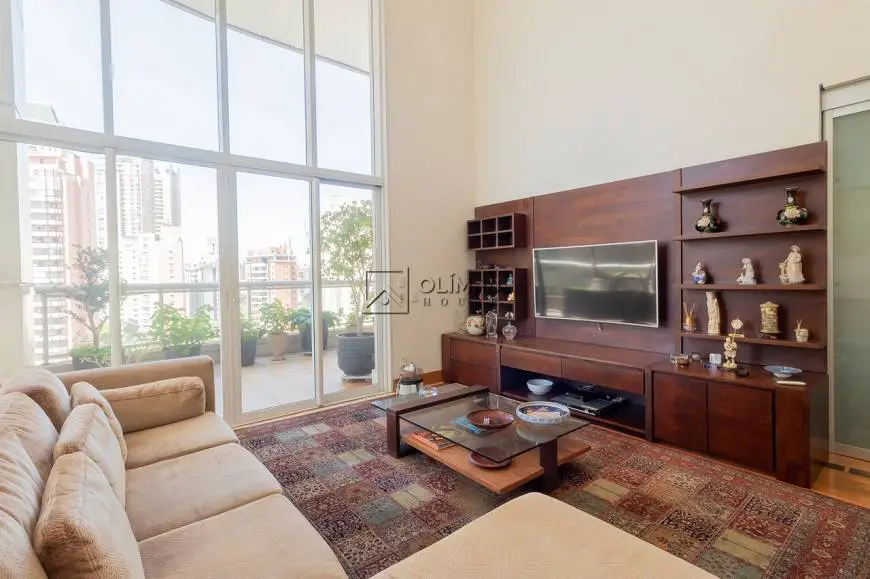 Foto 4 de Apartamento com 2 Quartos à venda, 151m² em Vila Nova Conceição, São Paulo