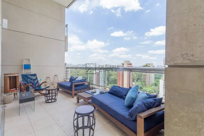 Foto 1 de Apartamento com 2 Quartos à venda, 157m² em Vila Nova Conceição, São Paulo