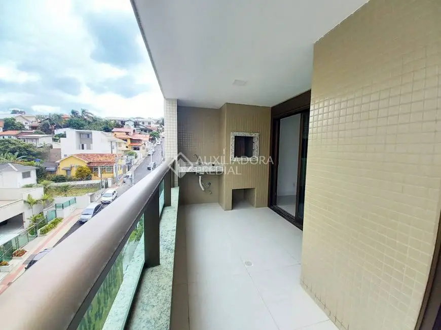Foto 2 de Apartamento com 3 Quartos à venda, 97m² em Agronômica, Florianópolis