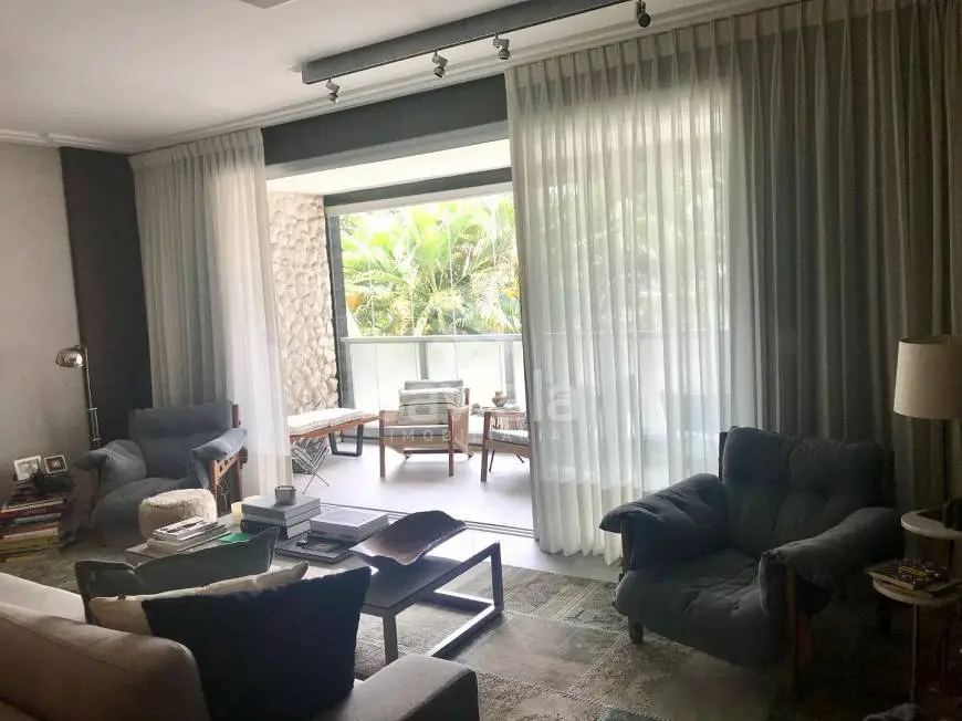 Foto 5 de Apartamento com 3 Quartos à venda, 156m² em Barra da Tijuca, Rio de Janeiro