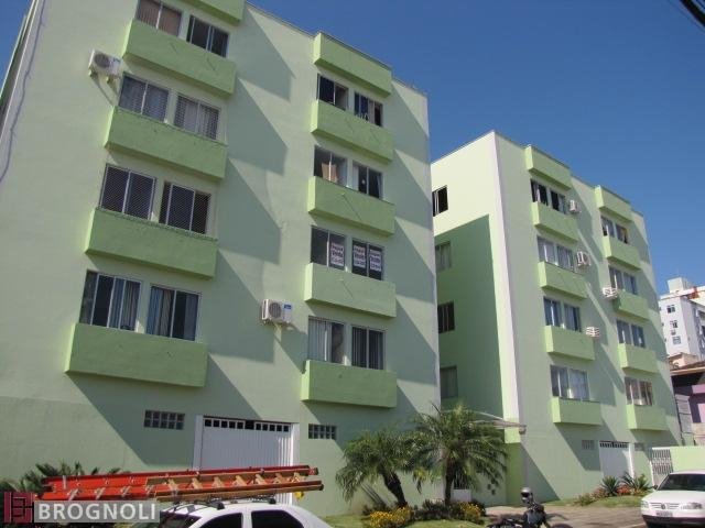 Foto 1 de Apartamento com 3 Quartos para alugar, 79m² em Barreiros, São José