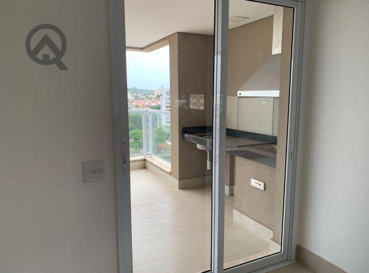 Foto 4 de Apartamento com 3 Quartos à venda, 212m² em Cambuí, Campinas