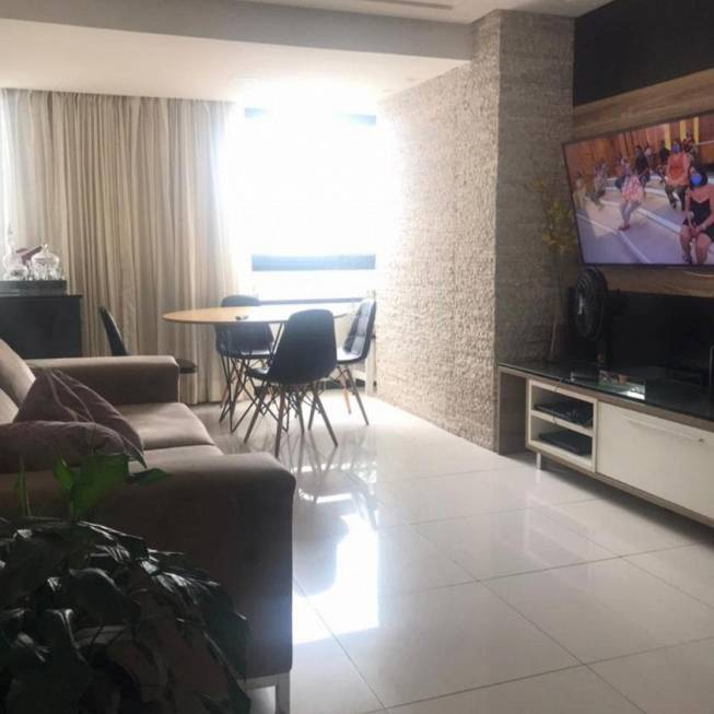 Foto 1 de Apartamento com 3 Quartos para alugar, 105m² em Casa Amarela, Recife