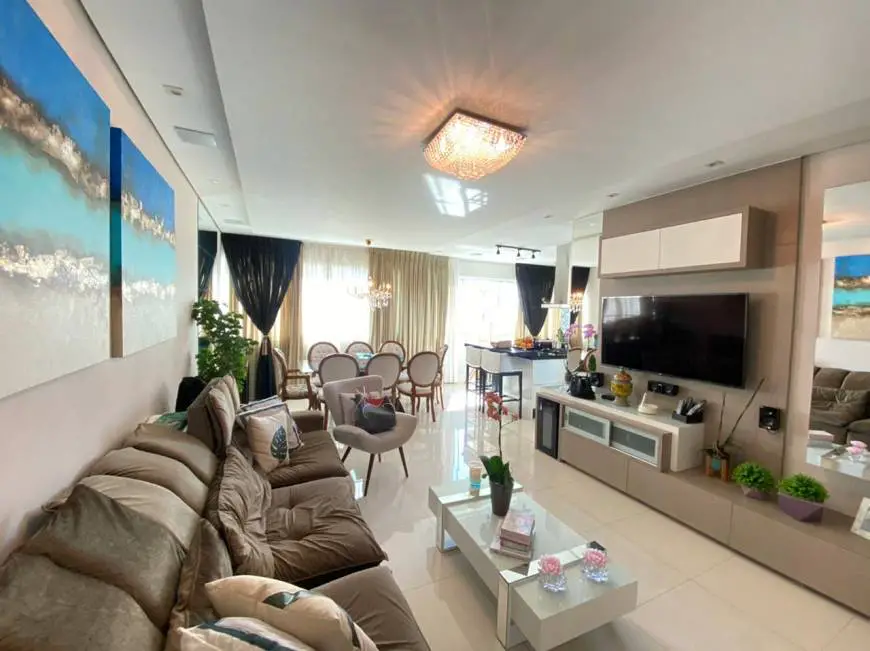 Foto 1 de Apartamento com 3 Quartos para alugar, 120m² em Centro, Balneário Camboriú