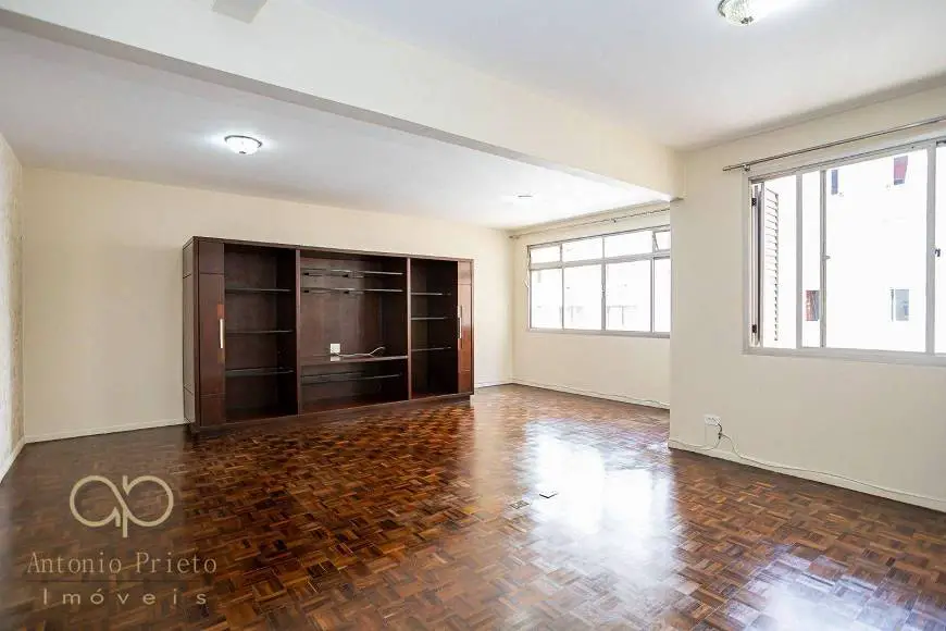 Foto 1 de Apartamento com 3 Quartos para alugar, 120m² em Centro, Curitiba