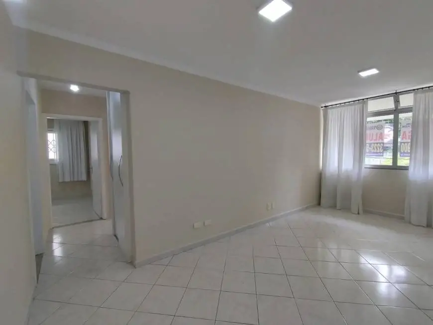 Foto 1 de Apartamento com 3 Quartos para alugar, 66m² em Centro, Florianópolis
