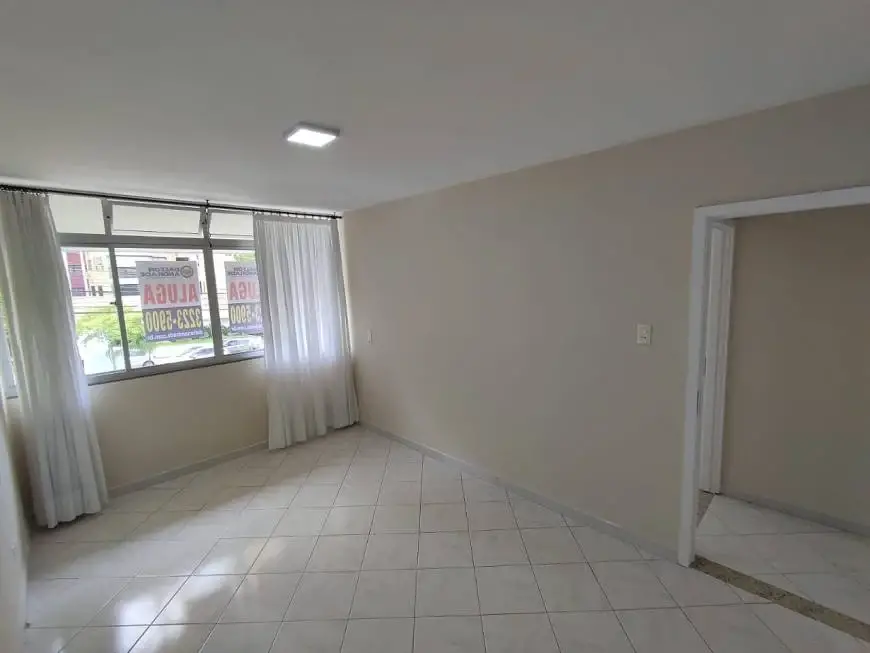 Foto 5 de Apartamento com 3 Quartos para alugar, 66m² em Centro, Florianópolis