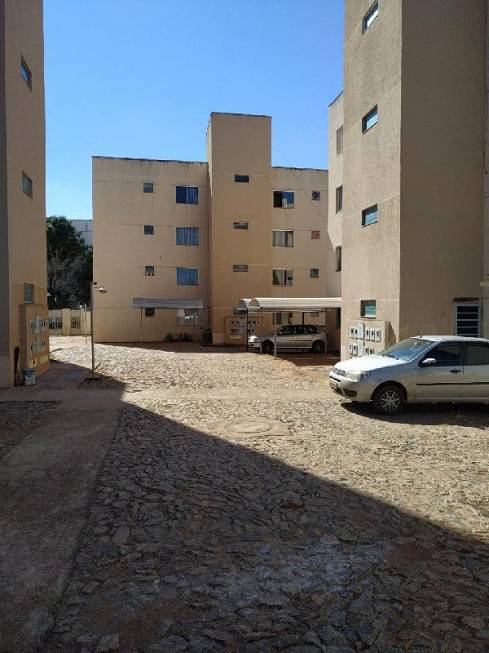 Foto 1 de Apartamento com 3 Quartos à venda, 51m² em Centro, Itatiaiuçu